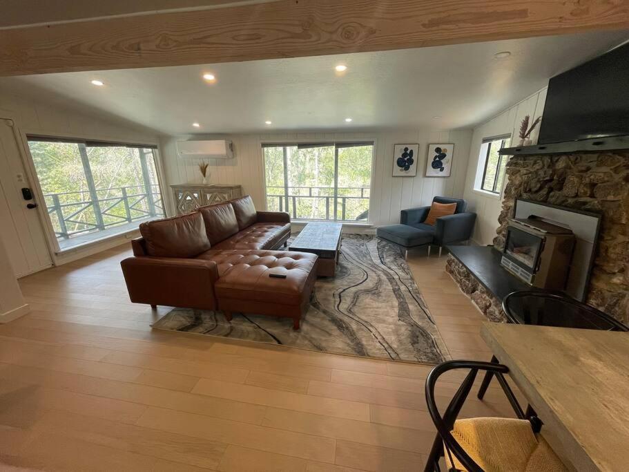 The River House Grants Pass Exterior photo