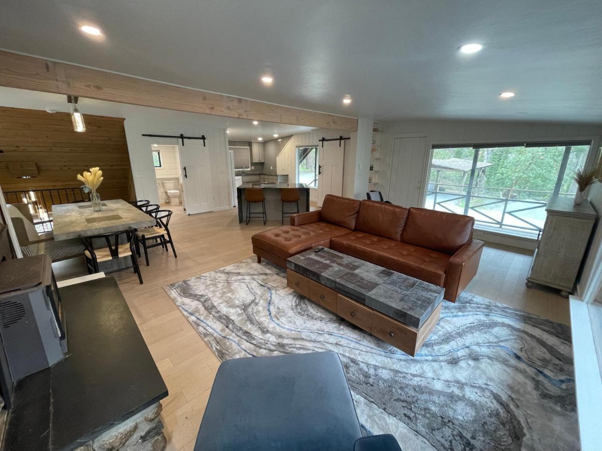 The River House Grants Pass Exterior photo