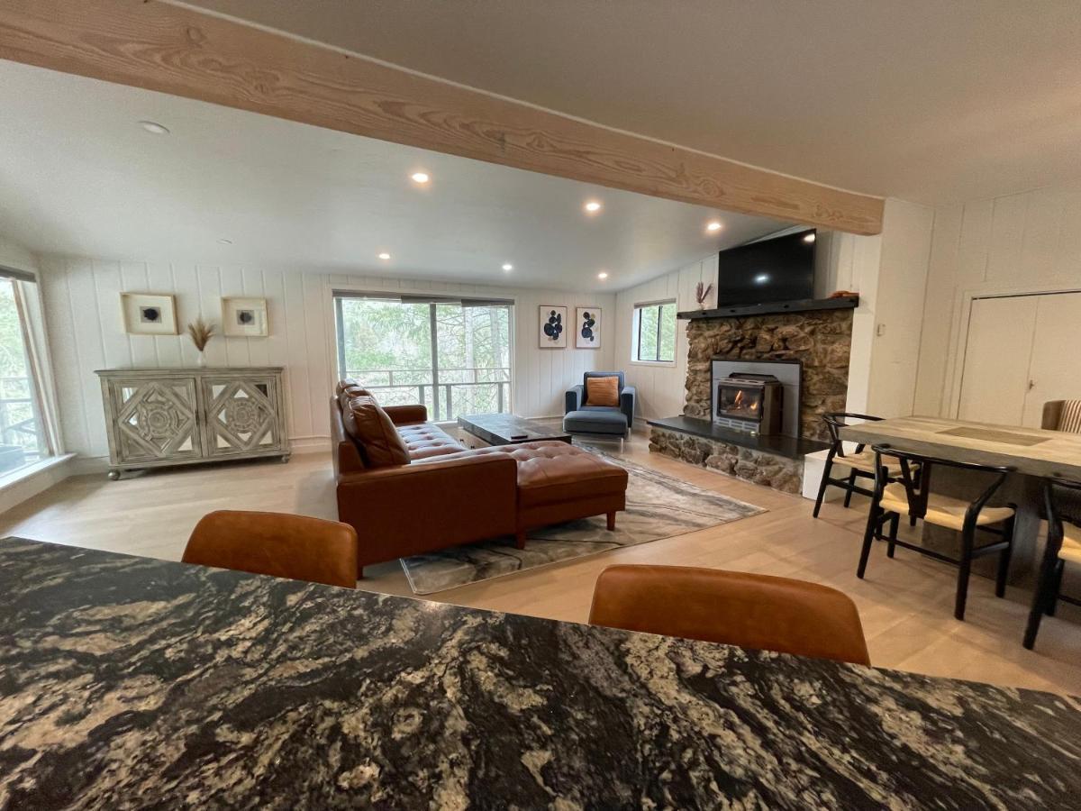 The River House Grants Pass Exterior photo