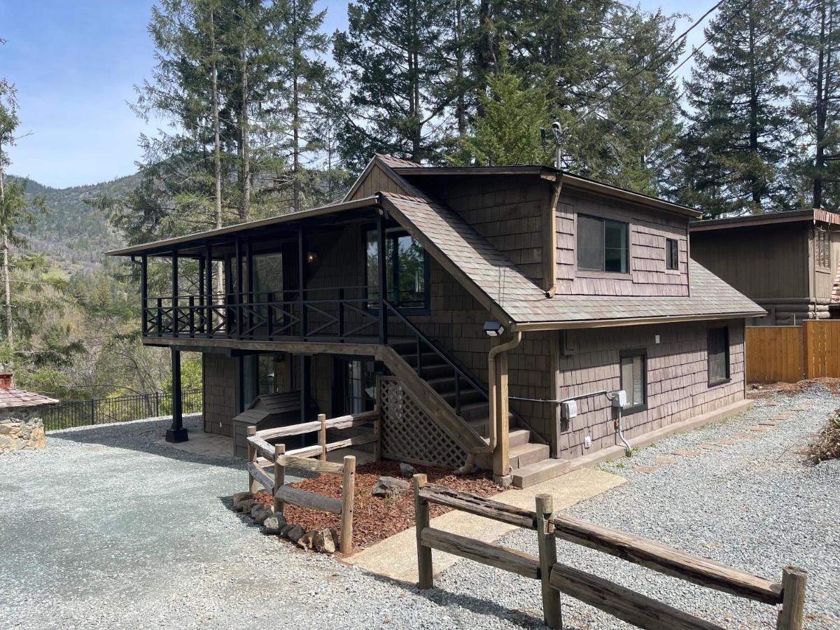 The River House Grants Pass Exterior photo